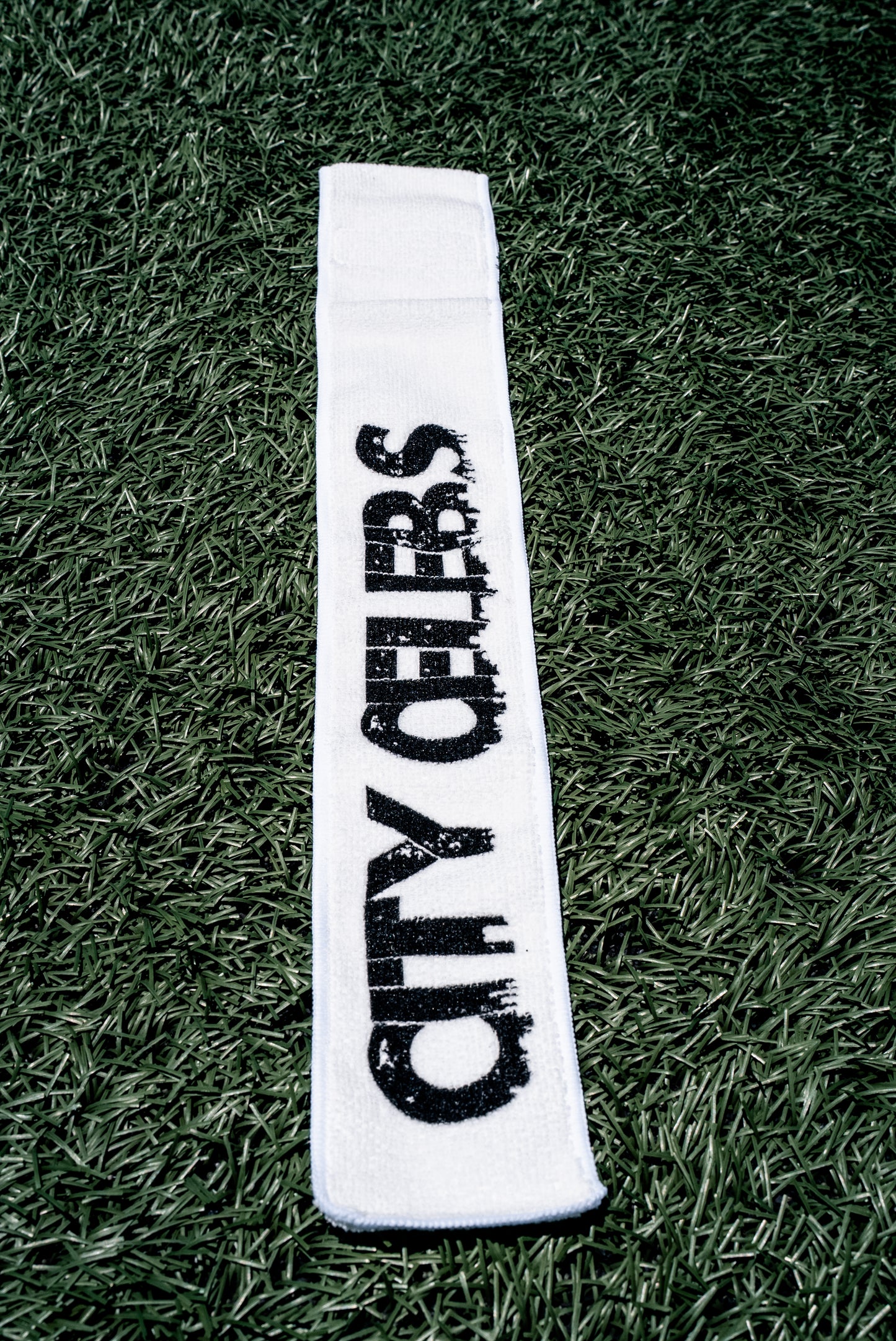 City Celebs Streamer Towel (White)